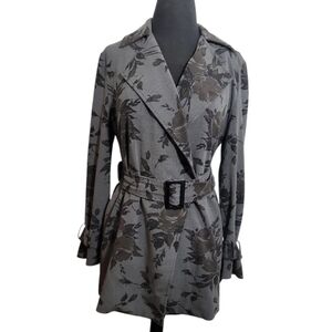 Elle snap closure gray blackfloral print trench coat size 4
